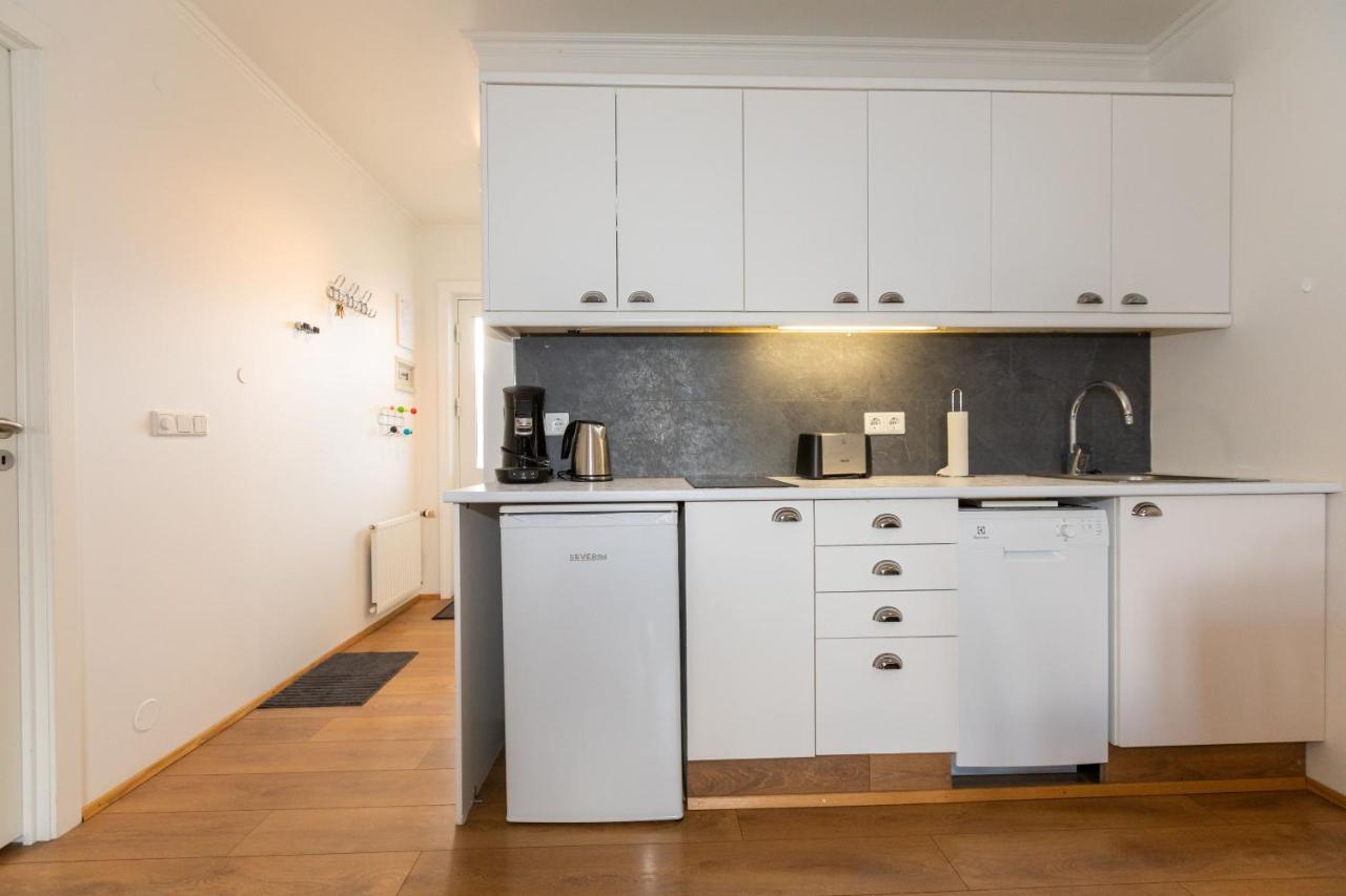 Central Apartment With Two Bedrooms And Balcony- Strandgata 9 Akureyri Zewnętrze zdjęcie